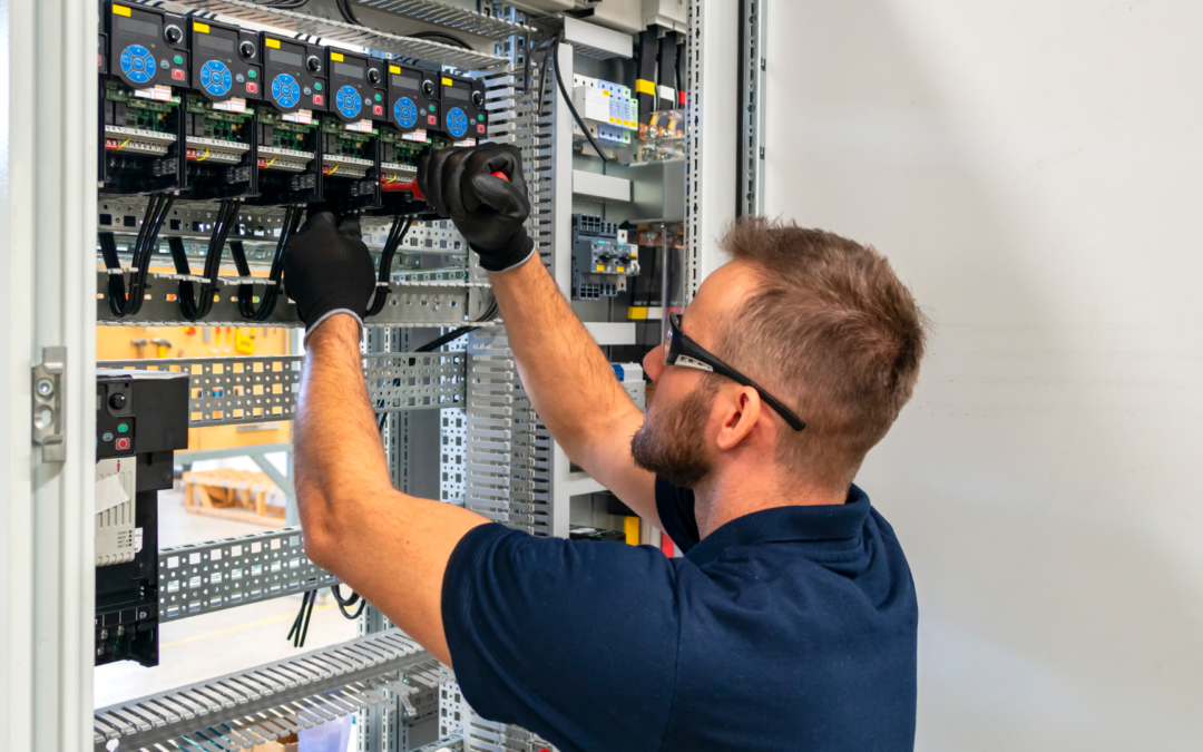 How to Find the Right Industrial Electrician for Your Business